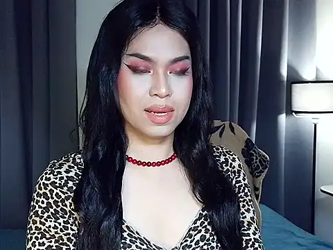 Snapshot of MistressLuna1 chatting on 17, 7, 2026 MistressLuna1 online show from 17, 7, 2026