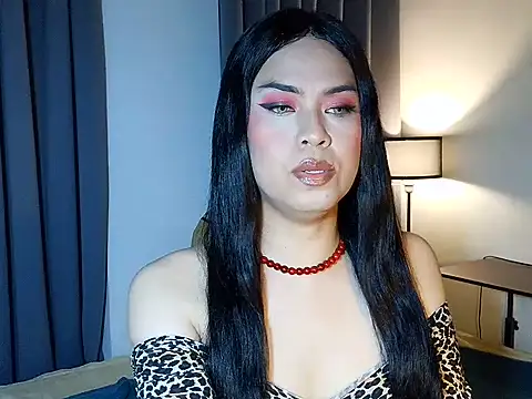 Snapshot of MistressLuna1 chatting on 6, 8, 2026 MistressLuna1 online show from 6, 8, 2026