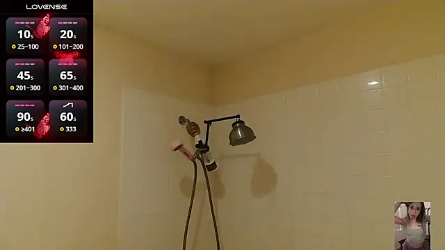 Snapshot of Blondiewithanass chatting on 28, 3, 2026 Blondiewithanass online show from 28, 3, 2026