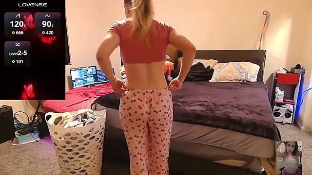 Snapshot of Blondiewithanass chatting on 12, 4, 2026 Blondiewithanass online show from 12, 4, 2026