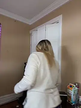 LittleMissEeve online show from 15, 2, 2025