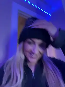 LittleMissEeve online show from 20, 2, 2025