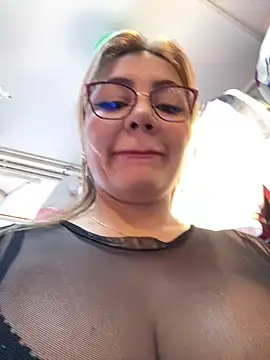 Snapshot of DIANITA_1988 chatting on 22, 12, 2024 DIANITA 1988 online show from 22, 12, 2024