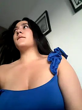 Nina lovi online show from 4, 12, 2025