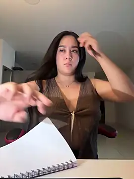 Nina lovi online show from 4, 3, 2026