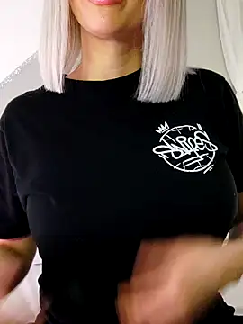 Fuck-Gina online show from 17, 12, 2025