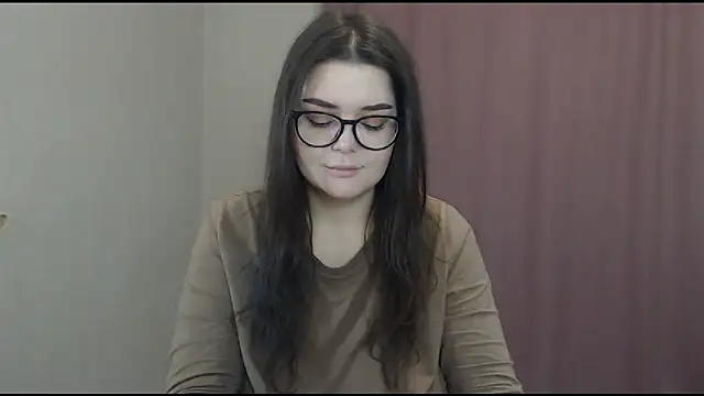 ohhhMie online show from 21, 2, 2025