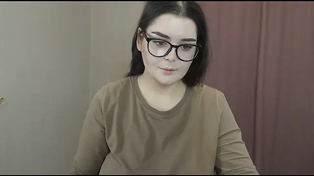 ohhhMie online show from 28, 2, 2025