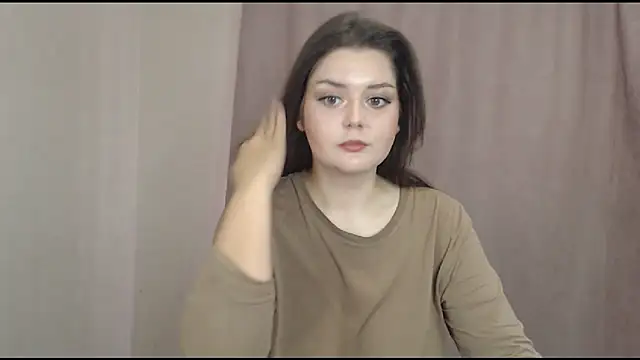 ohhhMie online show from 5, 10, 2025