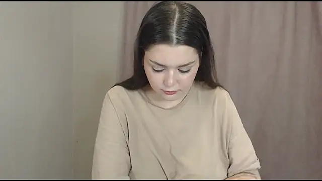 ohhhMie online show from 6, 10, 2025