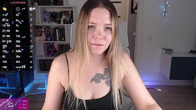 Emma Bryan online show from 10, 3, 2026