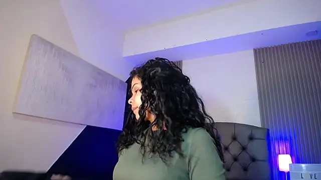 Snapshot of ximena_diaz chatting on 17, 3, 2025 ximena diaz online show from 17, 3, 2025