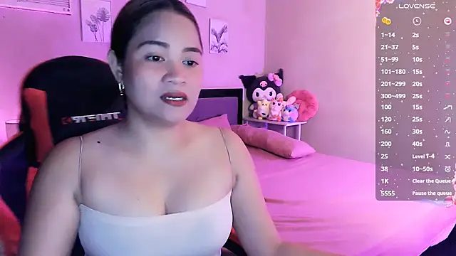 yenyen  online show from 14, 4, 2026