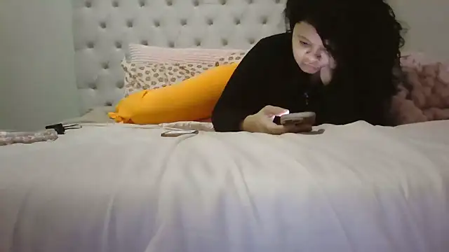 Snapshot of beautylovess chatting on 18, 1, 2026 beautylovess online show from 18, 1, 2026