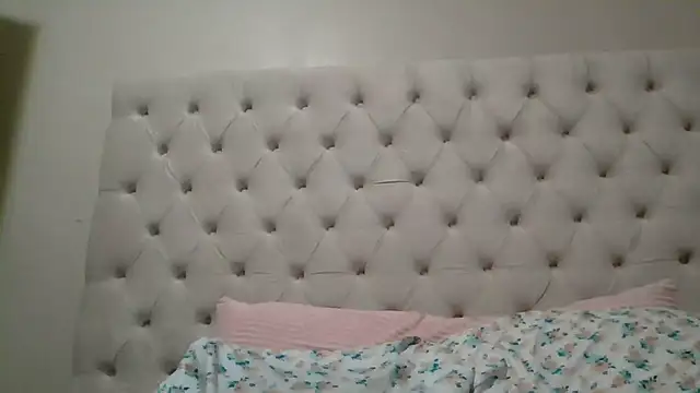 Snapshot of beautylovess chatting on 18, 2, 2026 beautylovess online show from 18, 2, 2026