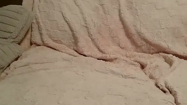 Snapshot of beautylovess chatting on 3, 3, 2026 beautylovess online show from 3, 3, 2026