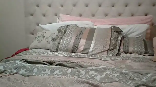 Snapshot of beautylovess chatting on 28, 3, 2026 beautylovess online show from 28, 3, 2026