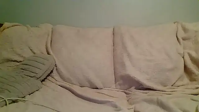 Snapshot of beautylovess chatting on 2, 4, 2026 beautylovess online show from 2, 4, 2026