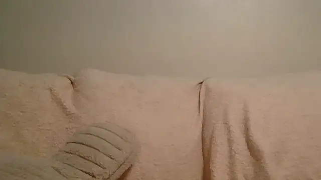 Snapshot of beautylovess chatting on 15, 4, 2026 beautylovess online show from 15, 4, 2026