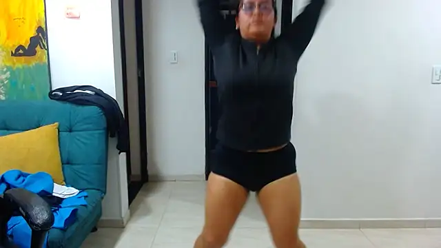 Ixchel Anaid online show from 4, 3, 2025