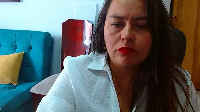 Ixchel Anaid online show from 11, 11, 2025