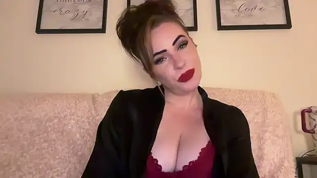 EmilyBlue online show from 9, 11, 2025