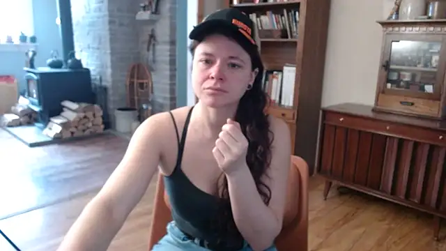 MarcyJones online show from 25, 2, 2025