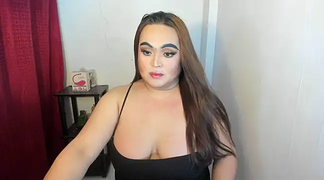 YourGirlfriendMegann online show from 25, 1, 2025