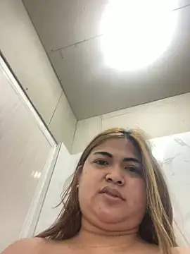 Snapshot of Bombshell_Ashy chatting on 27, 12, 2024 Bombshell Ashy online show from 27, 12, 2024