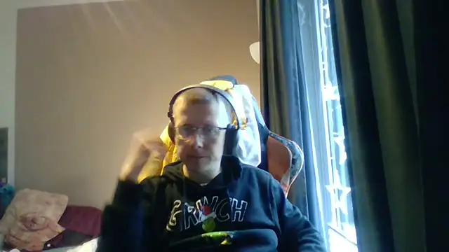 Snapshot of David250692 chatting on 15, 1, 2026 David250692 online show from 15, 1, 2026