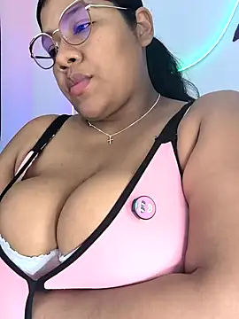 Snapshot of paola091 chatting on 28, 2, 2026 paola091 online show from 28, 2, 2026