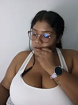 paola091 online show from 19, 5, 2026