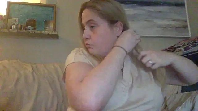 Hleigh327 online show from 2, 6, 2026