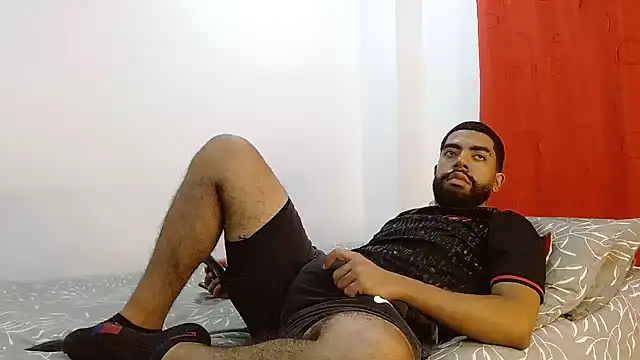 Snapshot of Aroon_Stonne chatting on 13, 12, 2024 Aroon Stonne online show from 13, 12, 2024