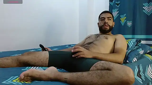 Snapshot of Aroon_Stonne chatting on 2, 3, 2025 Aroon Stonne online show from 2, 3, 2025