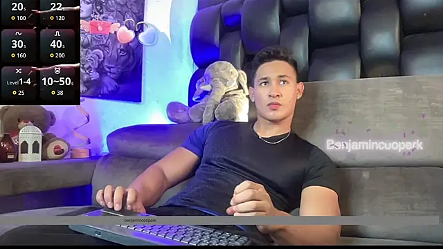 BenjaminCooperk online show from 19, 11, 2025