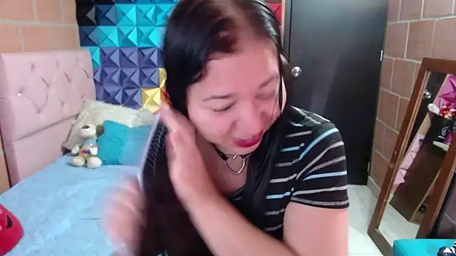 katifoxx online show from 8, 2, 2025