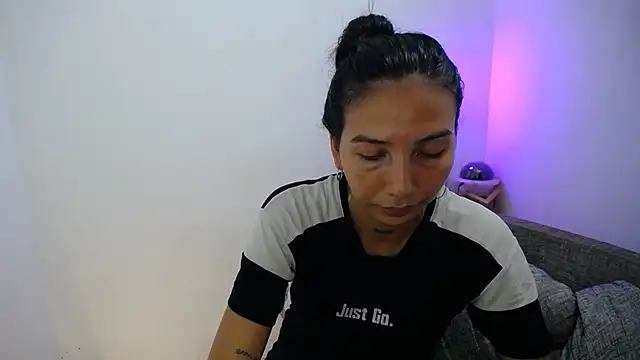 Allyson Smith online show from 8, 1, 2025