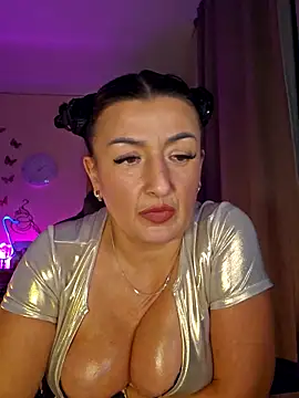 Snapshot of Hotangel75 chatting on 31, 1, 2026 Hotangel75 online show from 31, 1, 2026