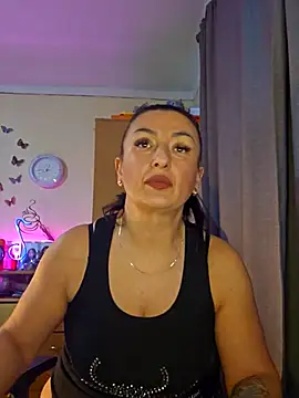 Snapshot of Hotangel75 chatting on 10, 2, 2026 Hotangel75 online show from 10, 2, 2026