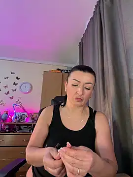 Snapshot of Hotangel75 chatting on 12, 2, 2026 Hotangel75 online show from 12, 2, 2026