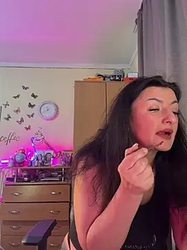 Snapshot of Hotangel75 chatting on 13, 2, 2026 Hotangel75 online show from 13, 2, 2026