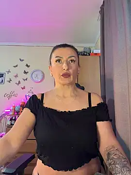 Snapshot of Hotangel75 chatting on 17, 2, 2026 Hotangel75 online show from 17, 2, 2026