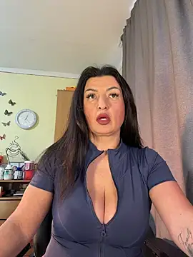 Snapshot of Hotangel75 chatting on 23, 2, 2026 Hotangel75 online show from 23, 2, 2026