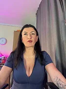 Snapshot of Hotangel75 chatting on 24, 2, 2026 Hotangel75 online show from 24, 2, 2026