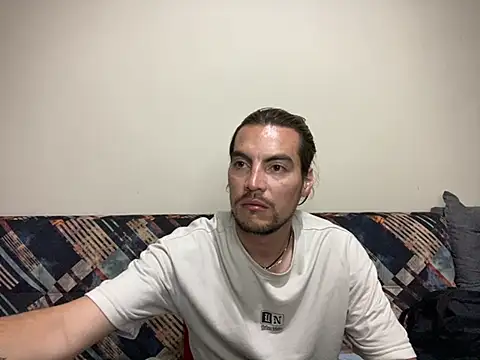 Snapshot of Jack_Emily1 chatting on 25, 2, 2025 Jack Emily1 online show from 25, 2, 2025