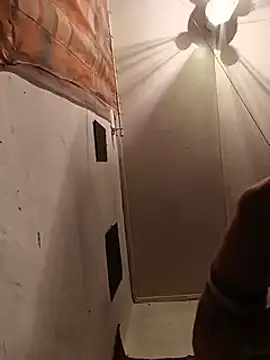 Cerd Ayaz online show from 5, 3, 2025