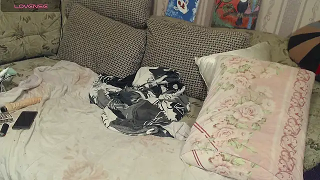 FancyLily online show from 5, 1, 2025