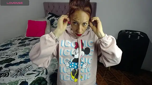 cristin doll  online show from 21, 2, 2025