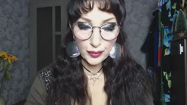 Aziza1 online show from 10, 10, 2025